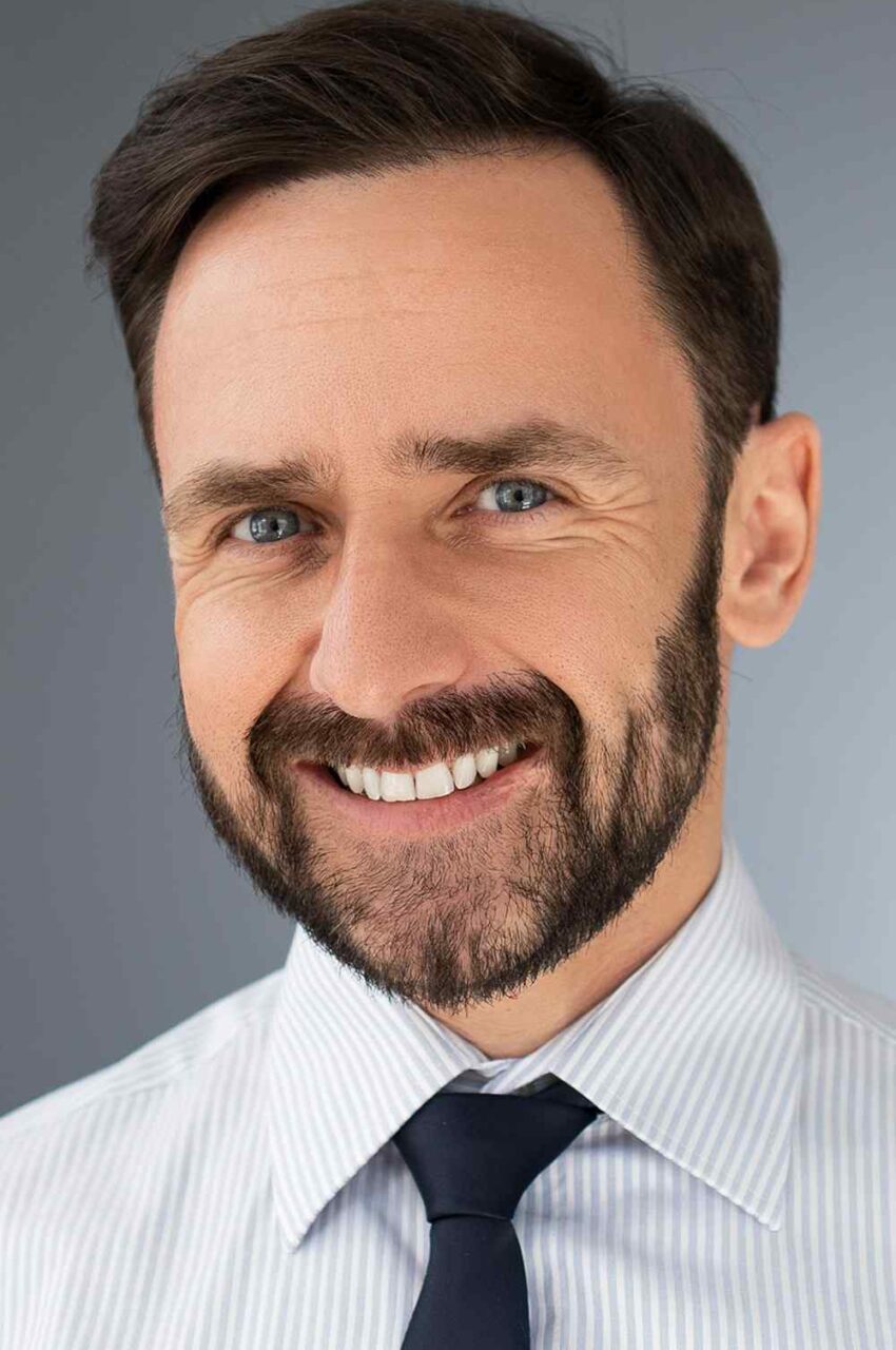 https://opalliosconsulting.com/wp-content/uploads/2019/02/team_01-2-850x1280.jpg
